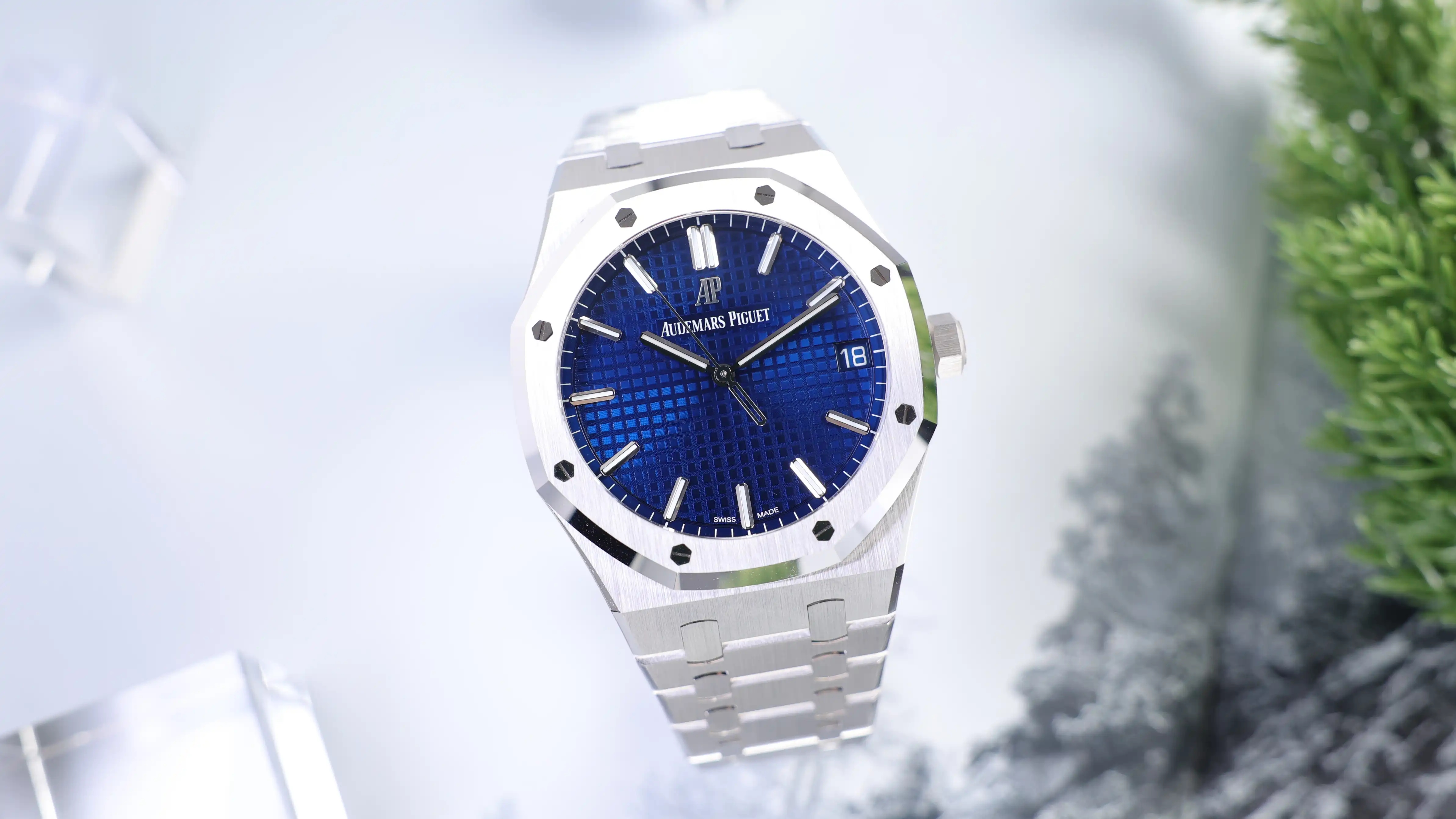 AP Royal Oak Description